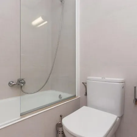 Apartament Ulia A - Local Rentss